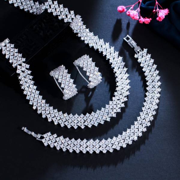 Necklace, Earrings, Beacelet party wear Jewelry set